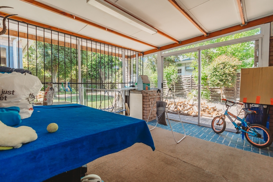 5 Bedroom Property for Sale in Heatherlands Western Cape